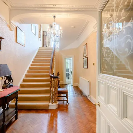 5 Bed In Carlisle 87447 度假居 Scotby
