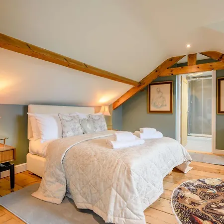 5 Bed In Carlisle 87447 度假居